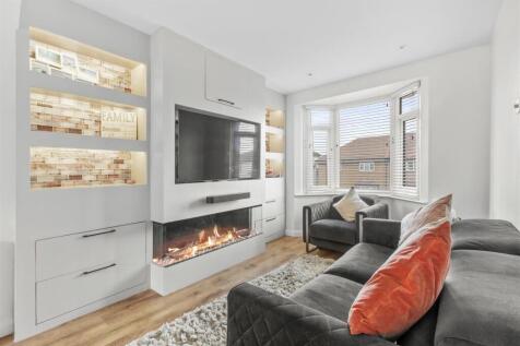 57 Plumer Road, HP11 2SR-6.jpg