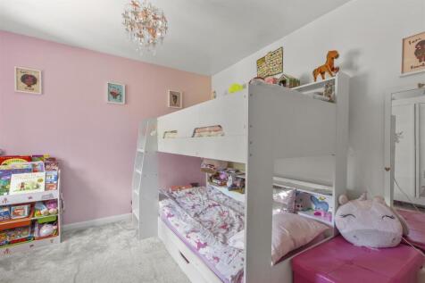 57 Plumer Road, HP11 2SR-1.jpg