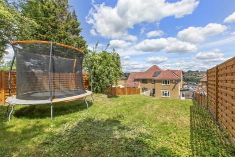 57 Plumer Road, HP11 2SR-12.jpg