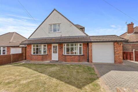 27 East Drive, HP13 6JN-15.jpg