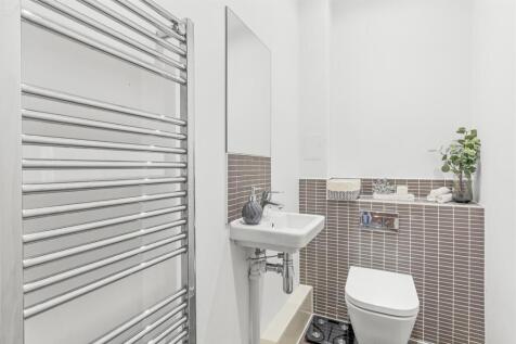 37 Bartlett Place, HP12 3ER-9.jpg