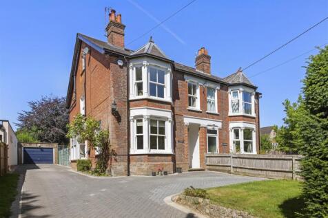 Greystone, Valley Road, HP14 4PF-14.jpg