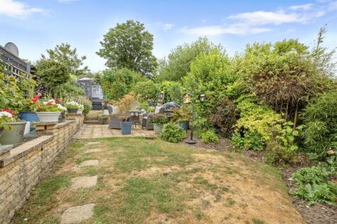 12 Chorley Road, HP14 3AR-11.jpg