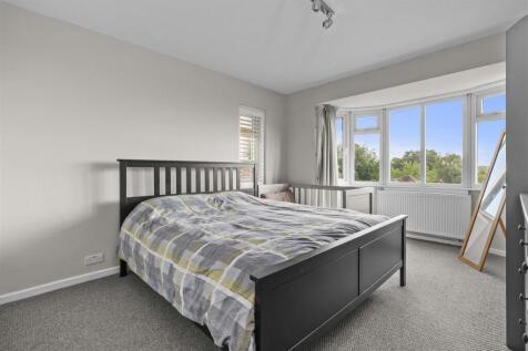 1 Shelley Road, HP11 2UP (LOW RES)-2.jpg