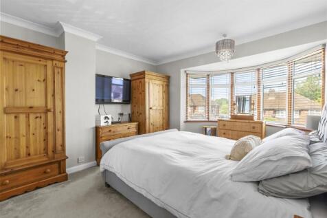 27 Ellsworth Road, HP11 2TU-4.jpg