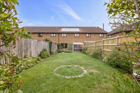 21 Jasmine Crescent, HP27 0AB-13.jpg