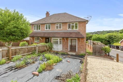 2 Southfield Road, HP13 5LA-15.jpg