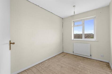 2 Southfield Road, HP13 5LA-3.jpg
