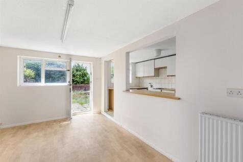 2 Southfield Road, HP13 5LA-9.jpg
