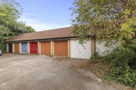 64 Lansdowne Way, HP11 1TN-13.jpg