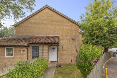 64 Lansdowne Way, HP11 1TN-10.jpg