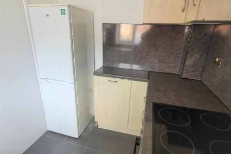 Kitchen (2) (2).jpg