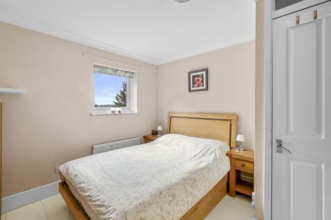 33 Brecon Way, HP13 5NN-9.jpg
