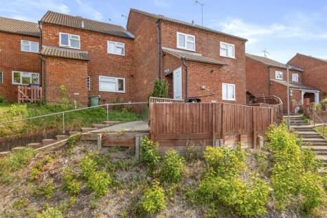 33 Brecon Way, HP13 5NN-14.jpg