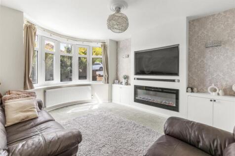 27 Kendalls Close, HP13 7NN-7.jpg