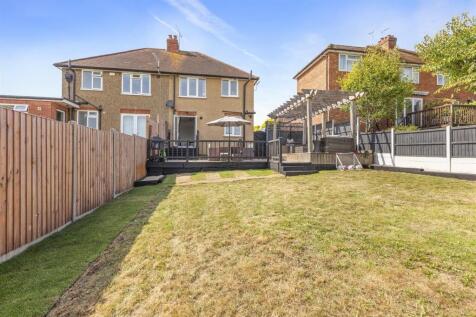 27 Kendalls Close, HP13 7NN-13.jpg