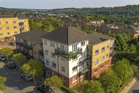 4 Ives House, Ercolani Avenue, HP13 7FZ Drone-1.jp