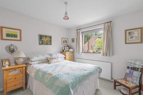 10 Portway Drive, HP12 4AU-3.jpg