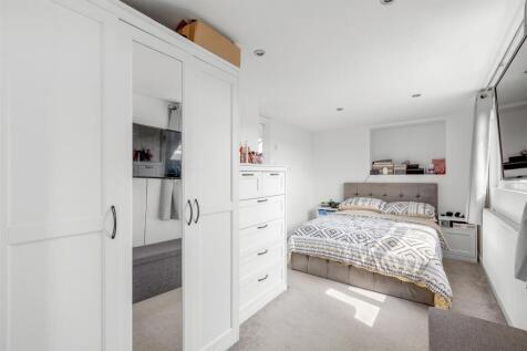 26 Southfield Road, HP13 5LA-1.jpg