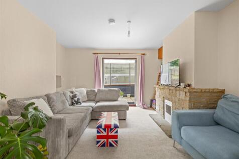 77 Suffield Road, HP11 2JN-9.jpg