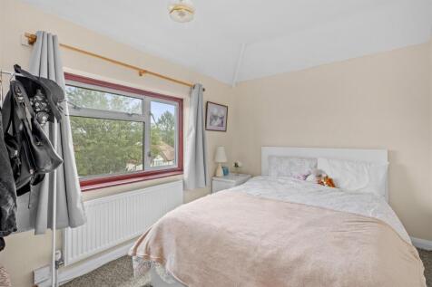77 Suffield Road, HP11 2JN-1.jpg