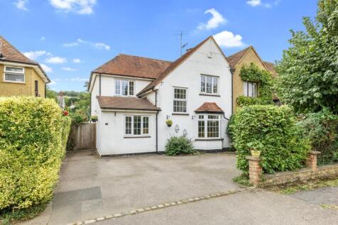 3 Manor Gardens, HP13 5HD-15.jpg