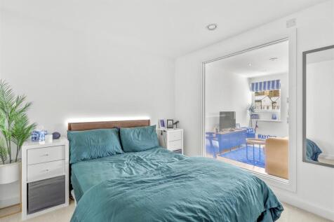 11 Tempus Court, Bellfield Road, HP13 5HA-1.jpg