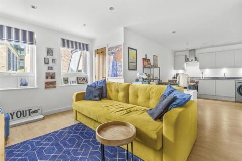 11 Tempus Court, Bellfield Road, HP13 5HA-8.jpg