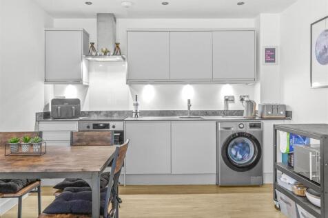 11 Tempus Court, Bellfield Road, HP13 5HA-10.jpg