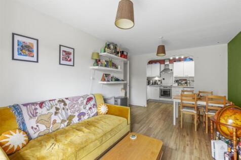 Flat 10, Riverlock Court, Spring Gardens Road, HP1