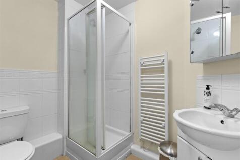Flat 10, Riverlock Court, Spring Gardens Road, HP1