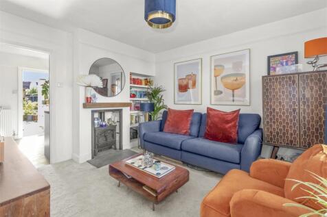18 Cromwell Road, HP13 7AN-5.jpg