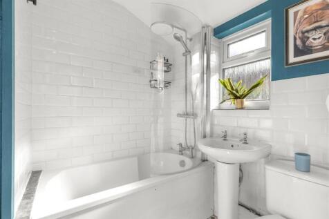 18 Cromwell Road, HP13 7AN-9.jpg