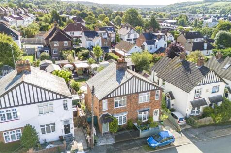 thumbnail_18 Cromwell Road, HP13 7AN Drone-1.jpg