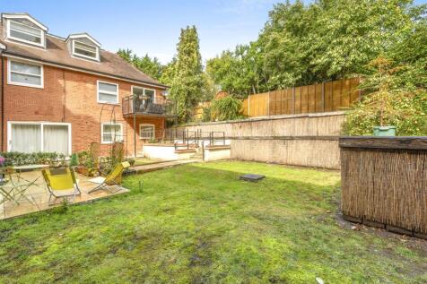 Flat 9 Chilworth House, Rectory Avenue, HP13 6HN-1