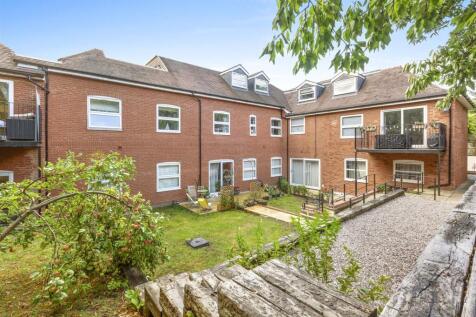Flat 9 Chilworth House, Rectory Avenue, HP13 6HN-1