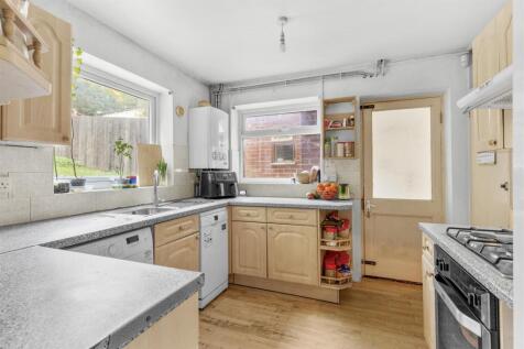 433 Micklefield Road, HP13 7HZ-8.jpg