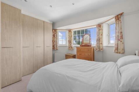 11 Brands Hill Avenue, HP13 5PZ-2.jpg