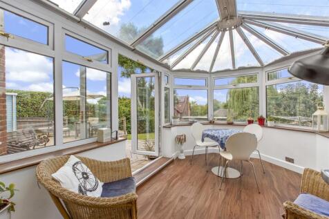 11 Brands Hill Avenue, HP13 5PZ-11.jpg