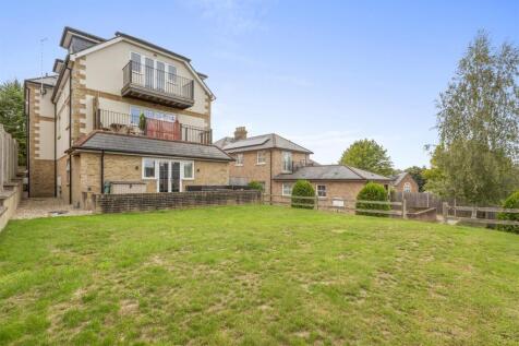Flat 9, 15 Priory Road, HP13 6SL-14.jpg