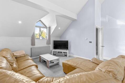 Flat 10, 142, Kingsmead Road, HP11 1JB-11.jpg