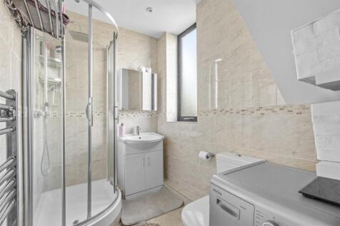 Flat 10, 142, Kingsmead Road, HP11 1JB-10.jpg