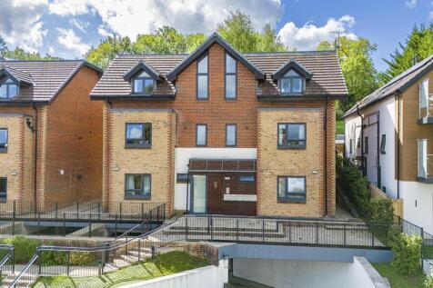 Flat 10, 142, Kingsmead Road, HP11 1JB Drone-1.jpg