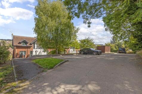 Flat 10, 142, Kingsmead Road, HP11 1JB-4.jpg