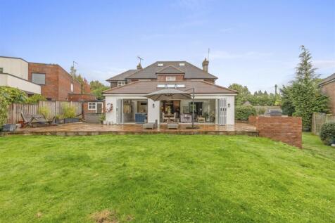 87 Hamilton Road, HP13 5BQ-21.jpg