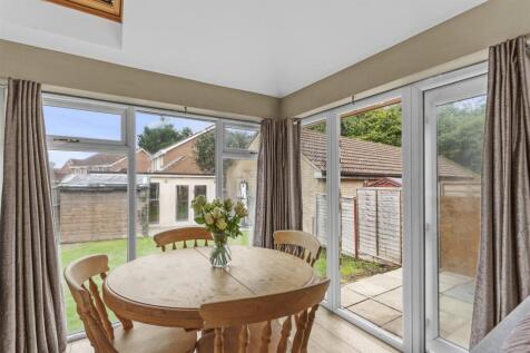 66 Lansdowne Way, HP11 1TN-6.jpg
