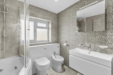 12 Salisbury Road, HP13 6UL-9.jpg