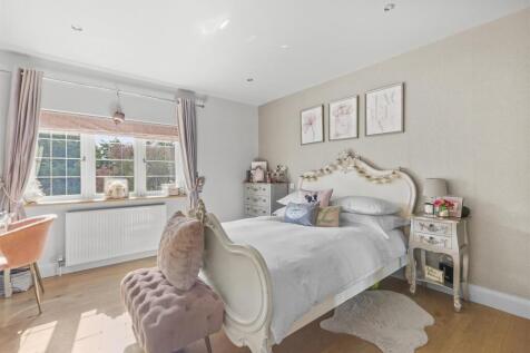 23 Marlow Road, HP11 1TA-1.jpg