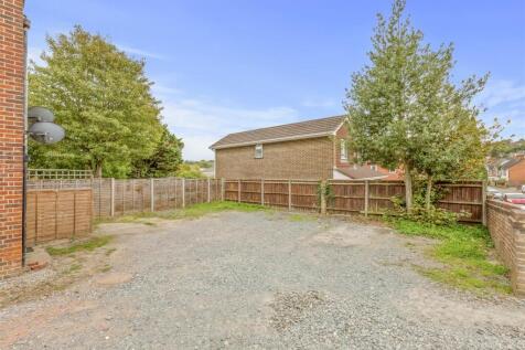 191C West Wycombe Road, HP12 3AF-14.jpg