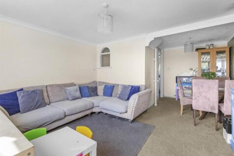 Flat 14, Clifton Court Marlow Road, HP11 1TE-6.jpg
